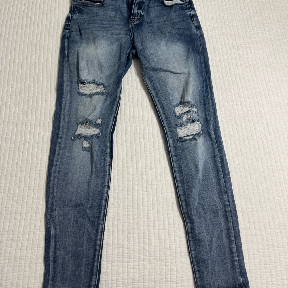 KanCan Ripped Ankle Jeans in Faded Blue